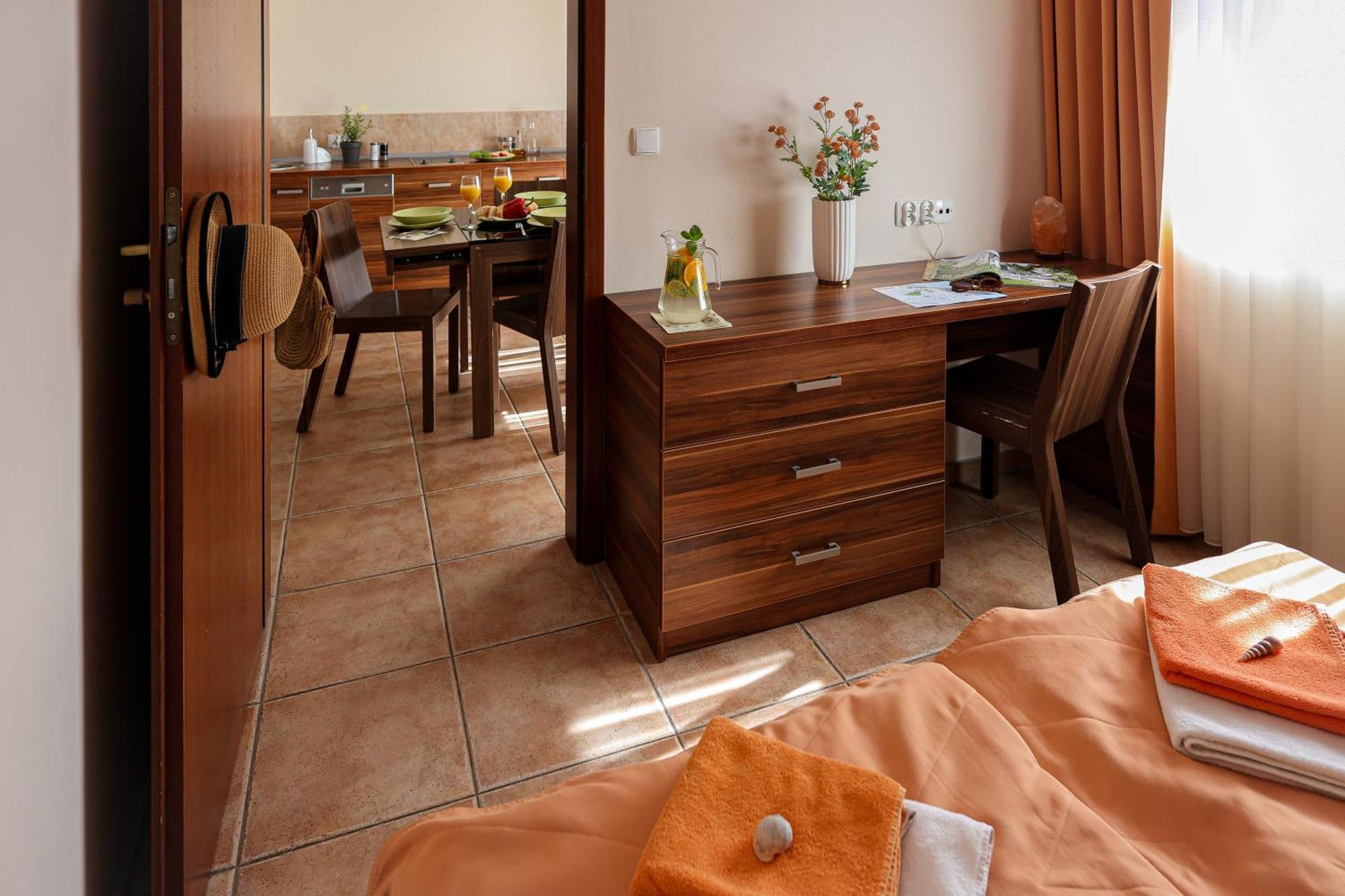 Amelia Apartamenty - Sala Zabaw, 2 Sypialnie, Garaz Podziemny Władysławowo Exteriör bild